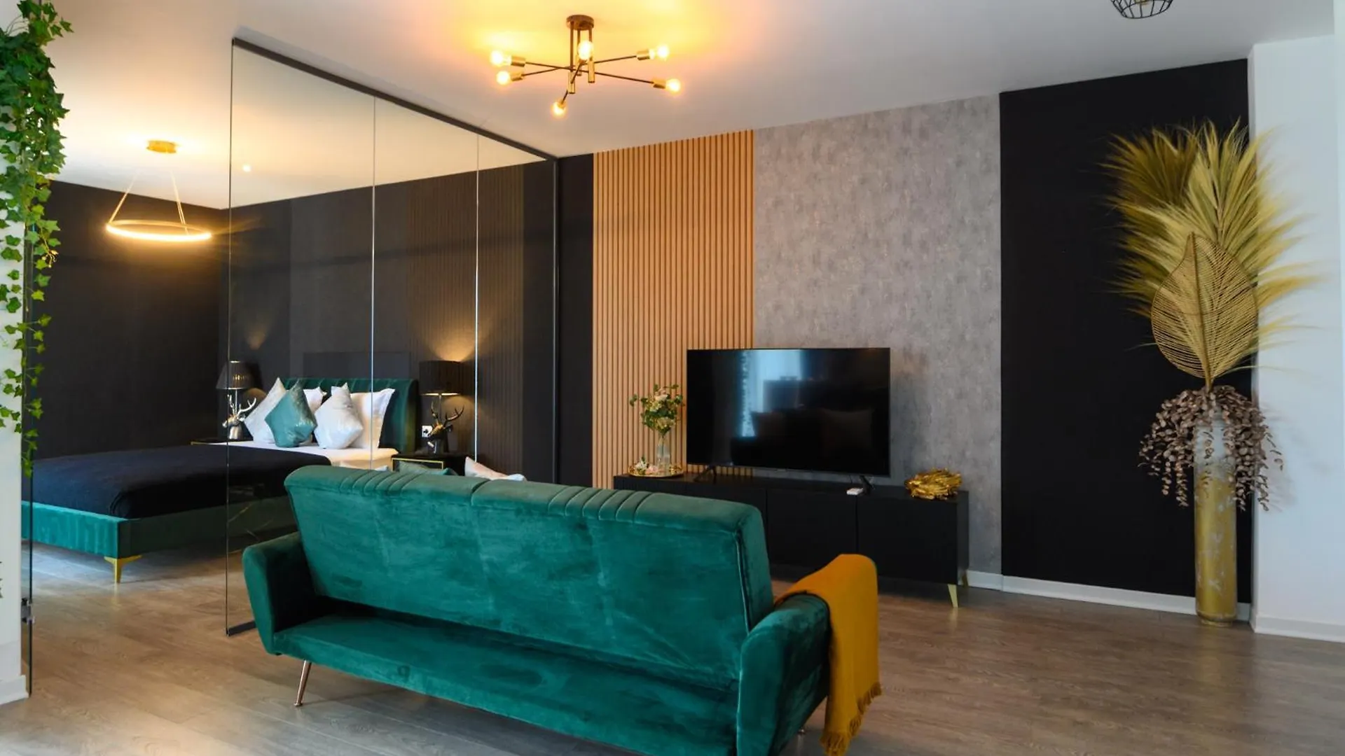 Elite Studio Bucharest Apartment