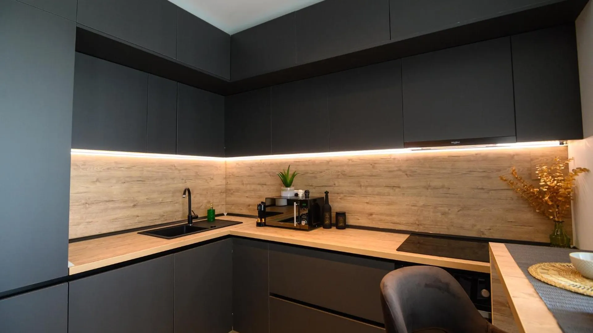 Elite Studio Bucharest Apartment